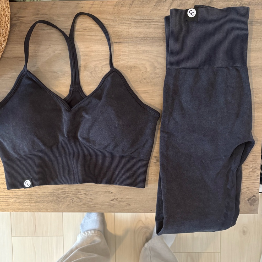 Stacci Athletics Seamless Black Heather Sports Bra and Leggings Set